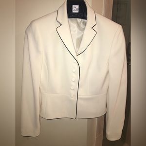 Ann Taylor petite white blazer with black outline